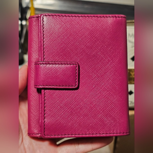 Salvatore Ferragamo wallet - Picture 8 of 13